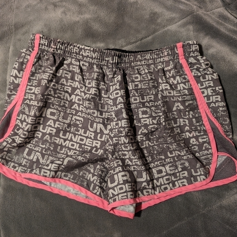 EUC Under Armour running shorts